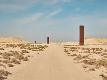 East-West / West-East. Richard Serra East-West / West-East. Richard Serra