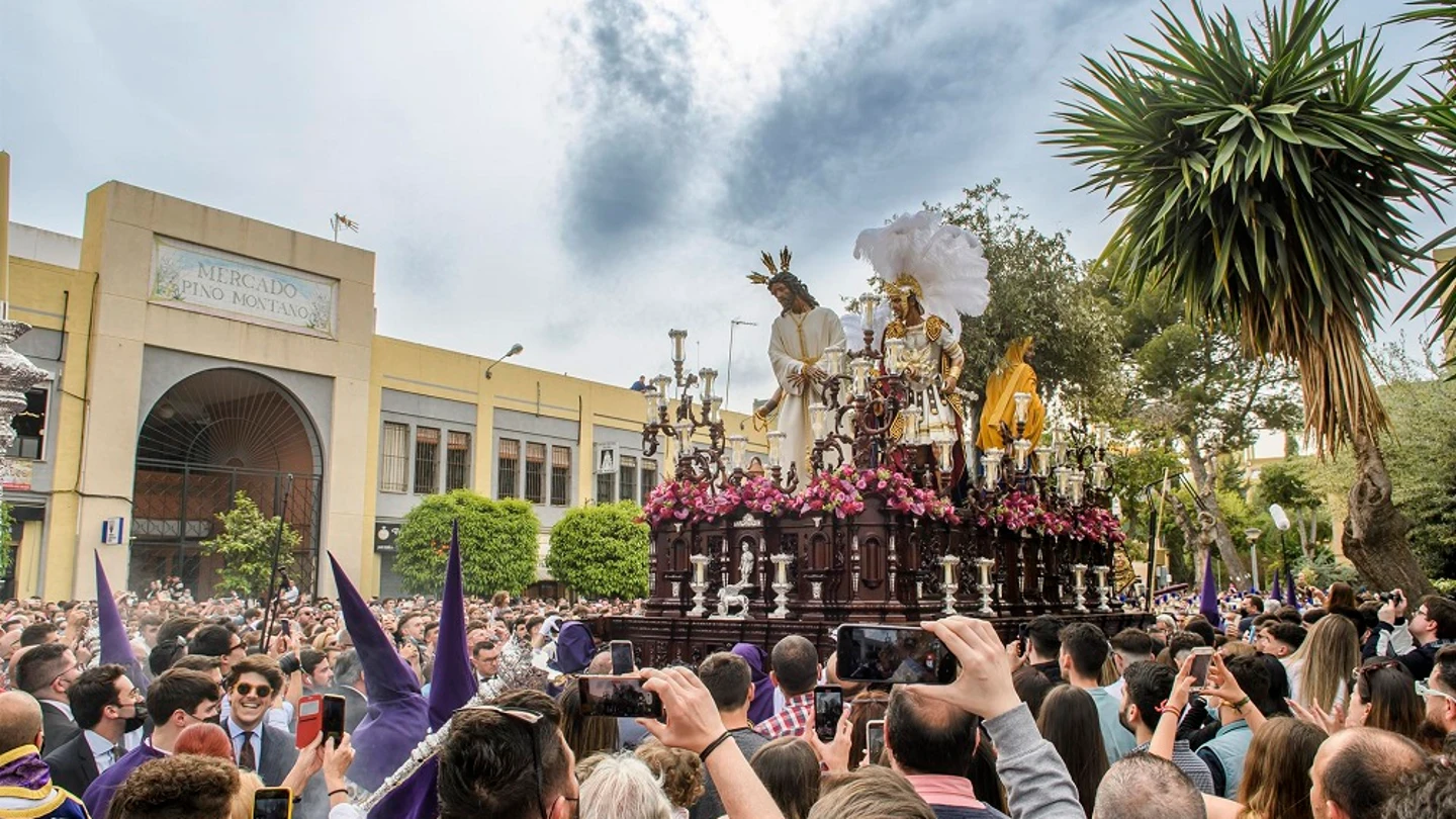Procesión de Semana Santa Procesión de Semana Santa