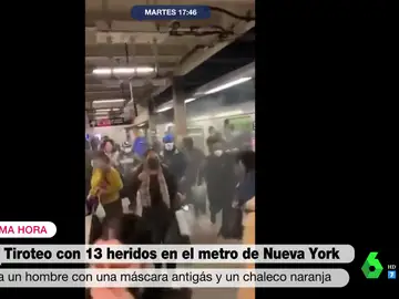 El vídeo de los instantes de pánico tras el tiroteo en el metro de Nueva York
