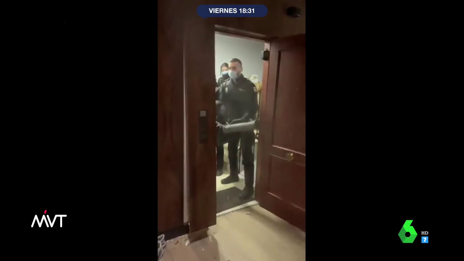 El inquilino del caso de la "patada en la puerta" pide 4 años de cárcel para los seis policías