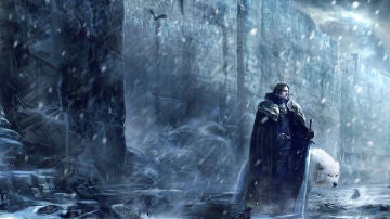 Jon Nieve y Fantasma, su lobo huargo, arropados por el Muro que separa a los Caminantes Blancos y otros horrores del resto de Poniente.