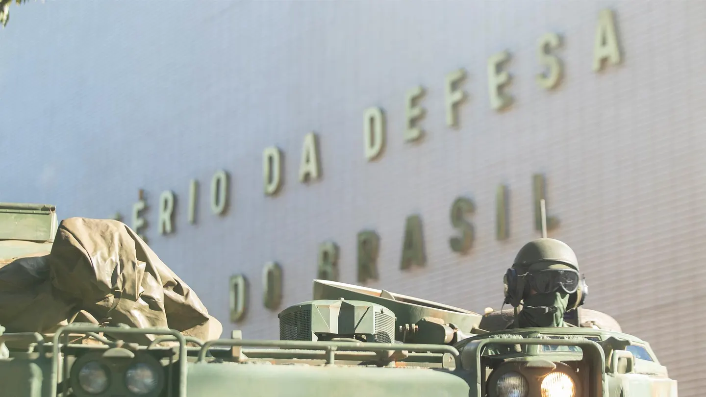 El ejército brasileño también compró prótesis de pene además de Viagra El ejército brasileño también compró prótesis de pene además de Viagra