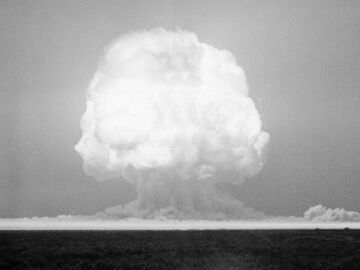 Explosión de Trinity, la primera arma nuclear del mundo