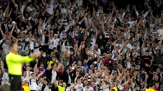 Aficionados del Eintracht en el Camp Nou Aficionados del Eintracht en el Camp Nou