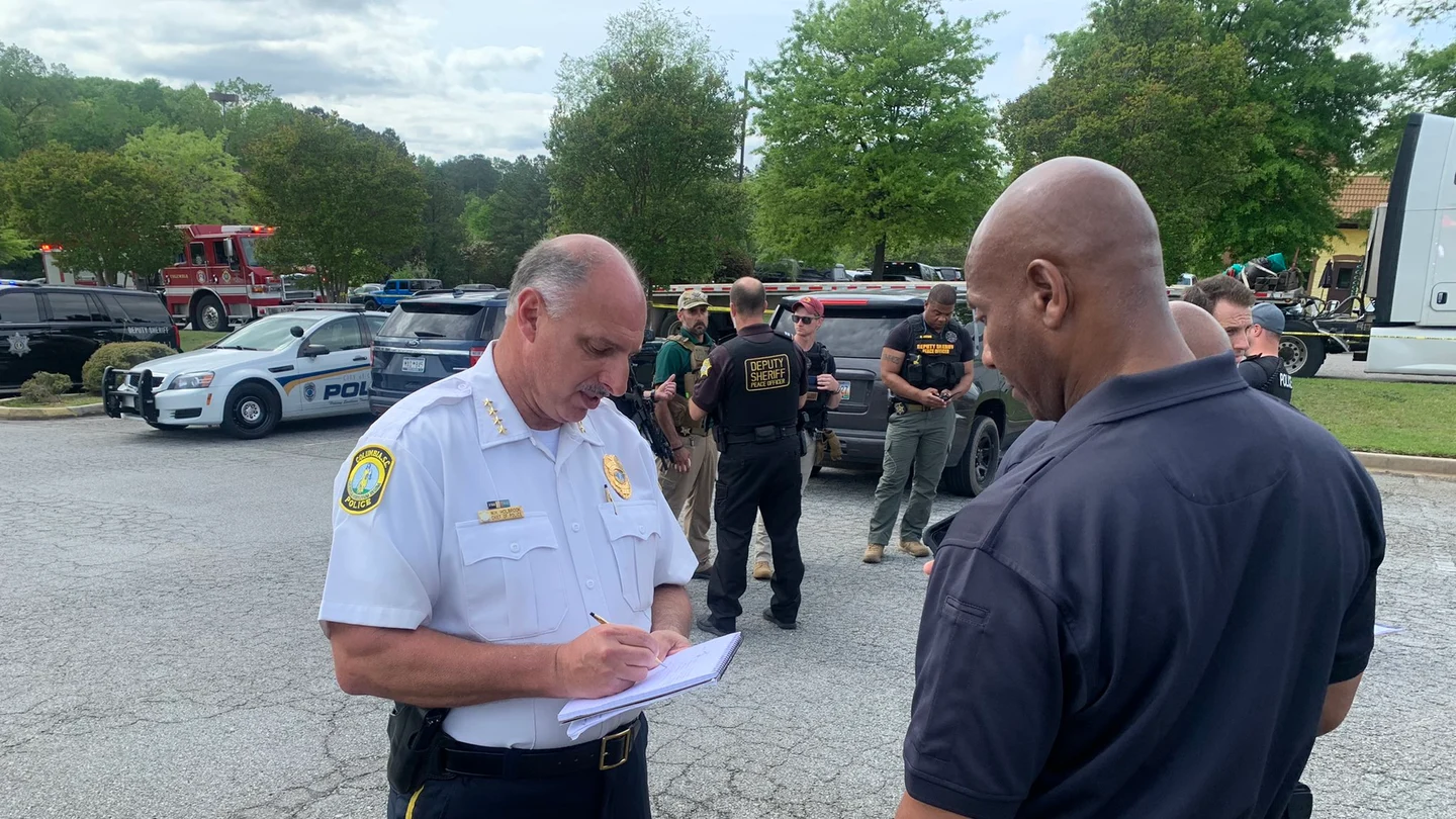 Un tiroteo en un centro comercial deja varios heridos en Columbia, Carolina del Sur Un tiroteo en un centro comercial deja varios heridos en Columbia, Carolina del Sur