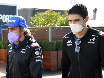 Fernando Alonso y Esteban Ocon