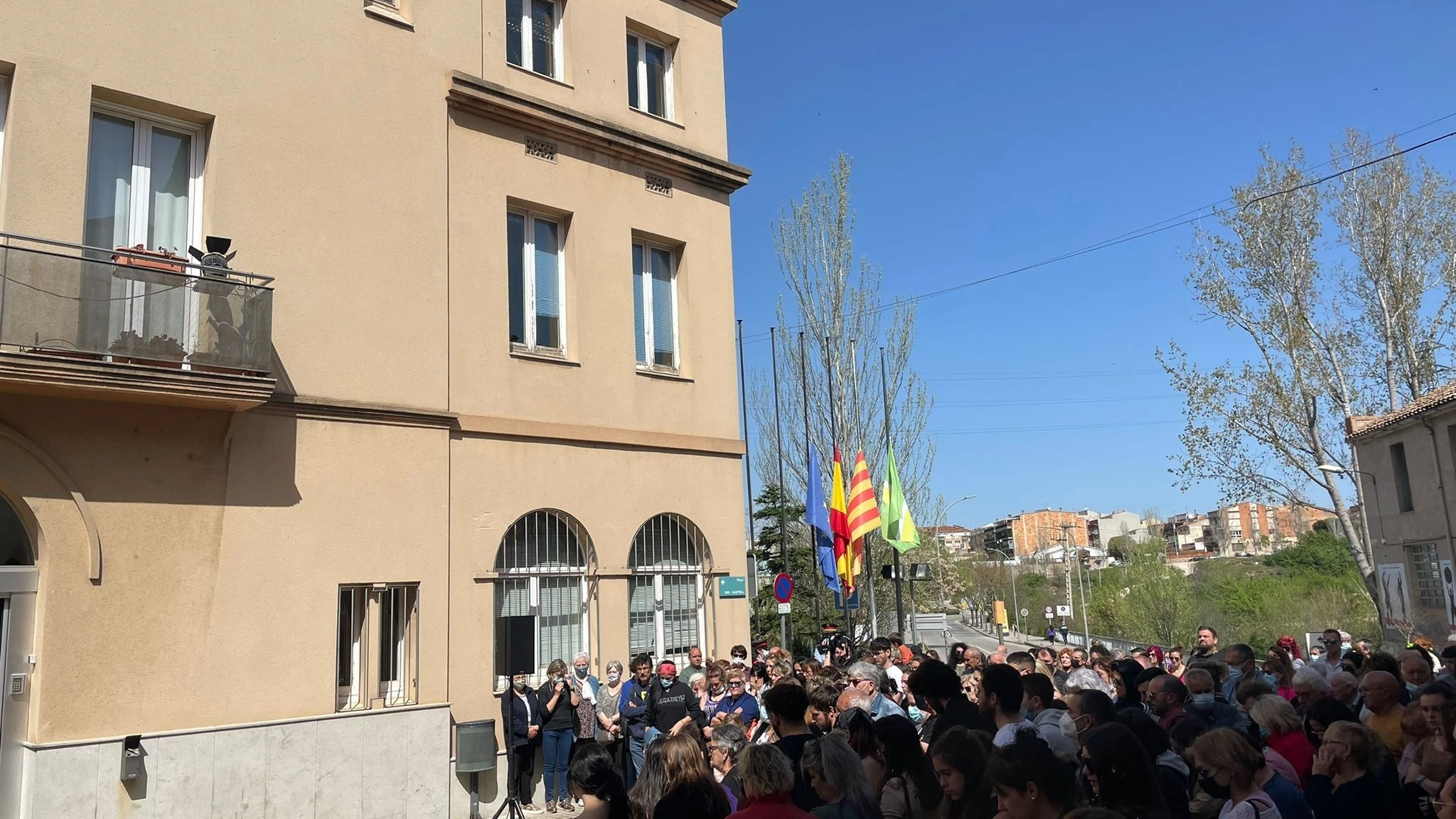 Concentración en Vilanova del Camí para condenar el asesinato machista