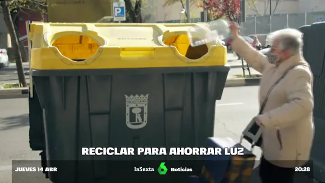 Ahorrar agua y electricidad también es posible reciclando: el motivo por el que un solo gesto tiene un beneficio triple