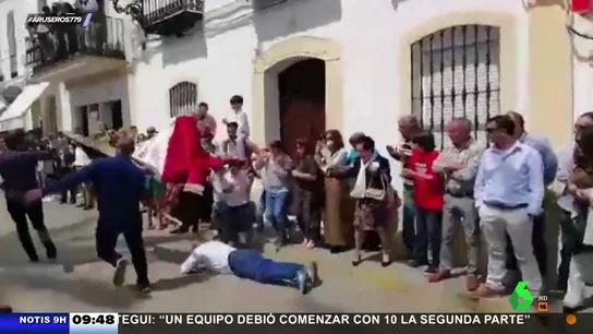 caida procesión badajoz caida procesión badajoz