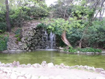 Montaña Artificial del Retiro: su curiosa historia y motivo por el que existe Montaña Artificial del Retiro: su curiosa historia y motivo por el que existe