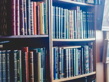 Celebra el día del libro con Alexa Celebra el día del libro con Alexa