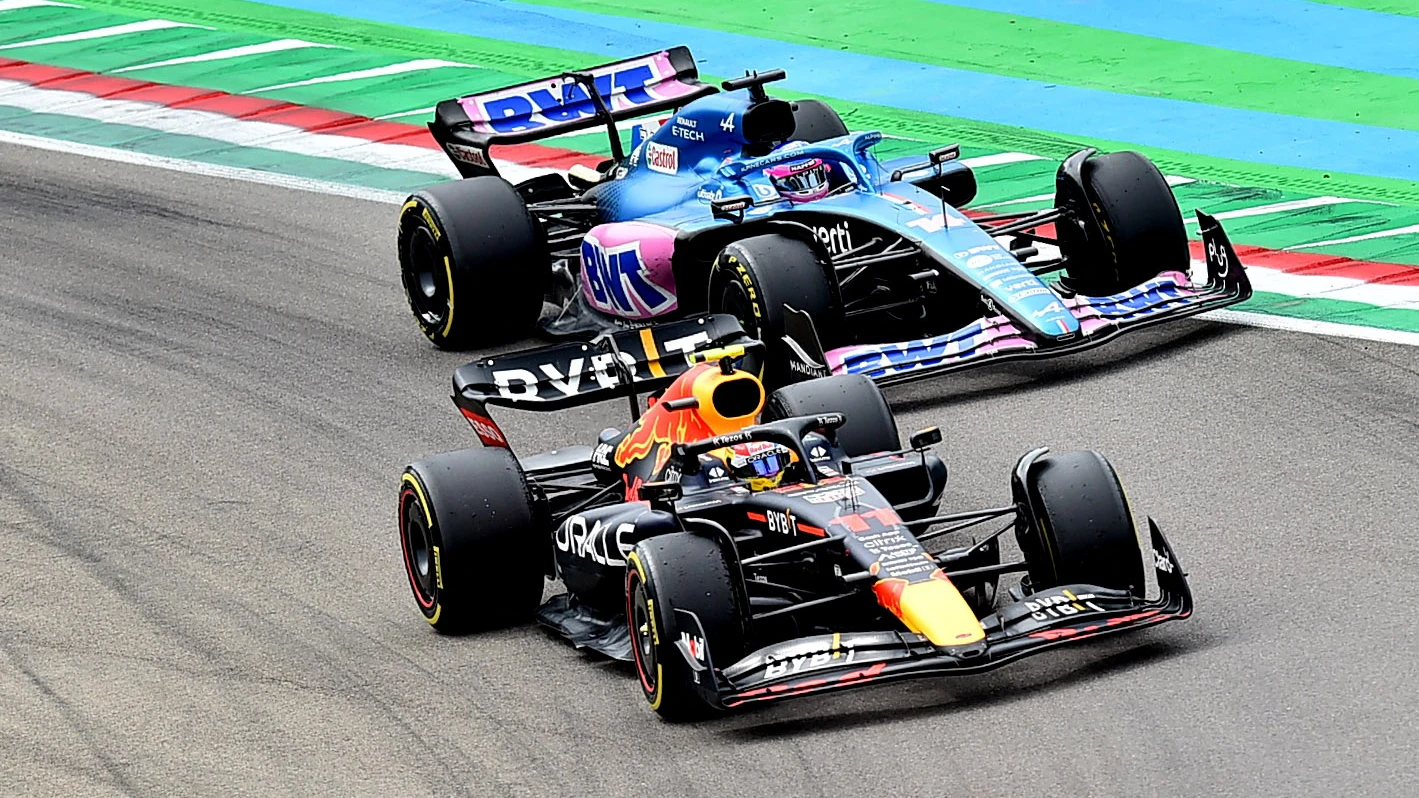 Checo Pérez y Fernando Alonso