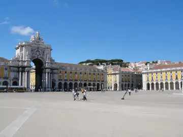 Plaza del Comercio de Lisboa: historia, curiosidades y lo que debes saber Plaza del Comercio de Lisboa: historia, curiosidades y lo que debes saber
