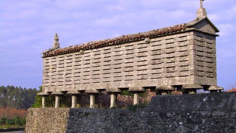 Hórreo de piedra. Galicia