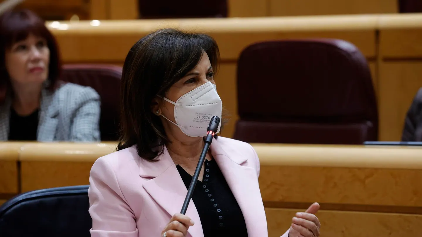 Margarita Robles, durante la sesión de control en el Senado Margarita Robles, durante la sesión de control en el Senado