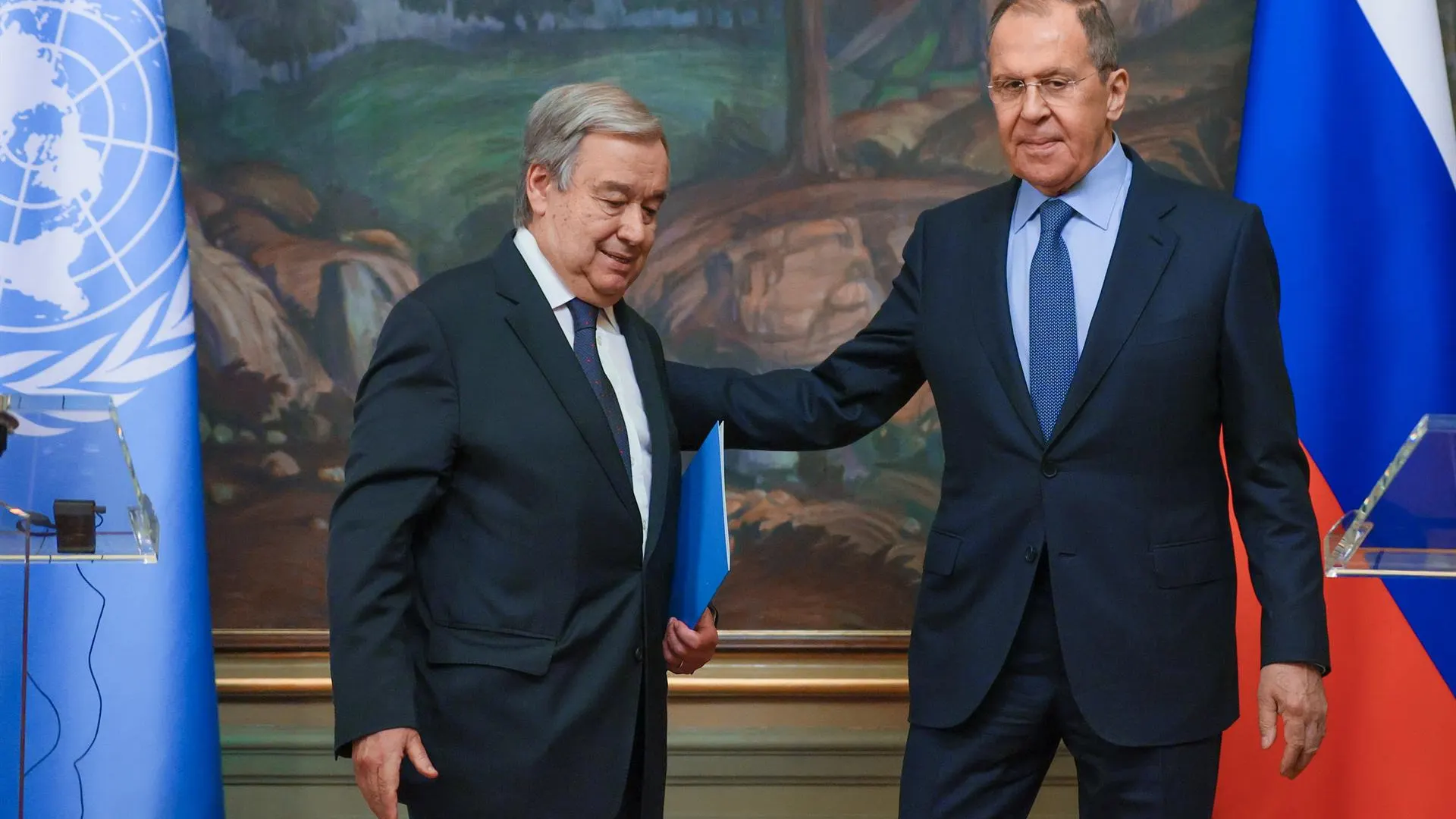 El secretario general de la ONU, António Guterres, y el ministro de Exteriores ruso, Serguéi Lavrov.