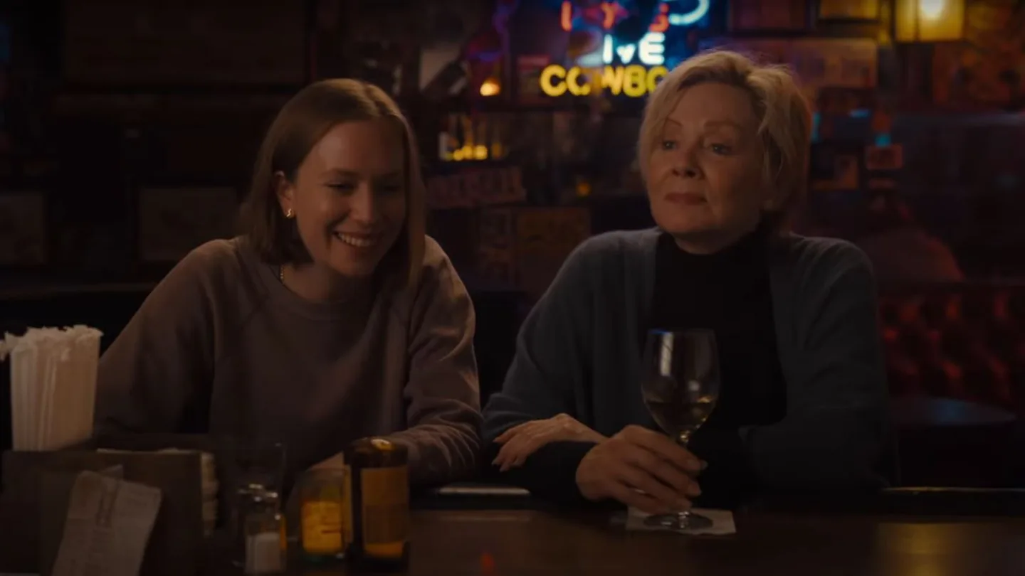 Vuelven Deborah Vance (Jean Smart) y Ava (Hannah Einbinder) y se van de gira Vuelven Deborah Vance (Jean Smart) y Ava (Hannah Einbinder) y se van de gira