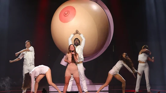 Así suena 'Ay Mamá (Génesis)', la primera versión que grabó Rigoberta Bandini Un cambio radical