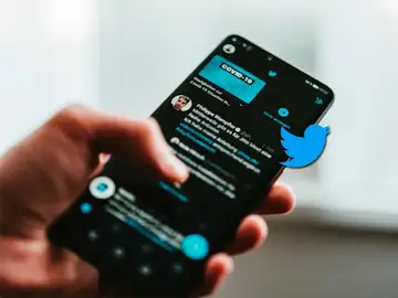 Twitter Twitter