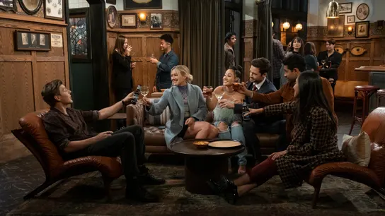 Hillary Duff es la protagonista de esta secuela / spin-off. Hillary Duff es la protagonista de esta secuela / spin-off.