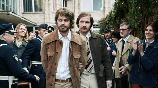 Bill Skarsgård interpreta a Clark Olofsson en 'Clark'