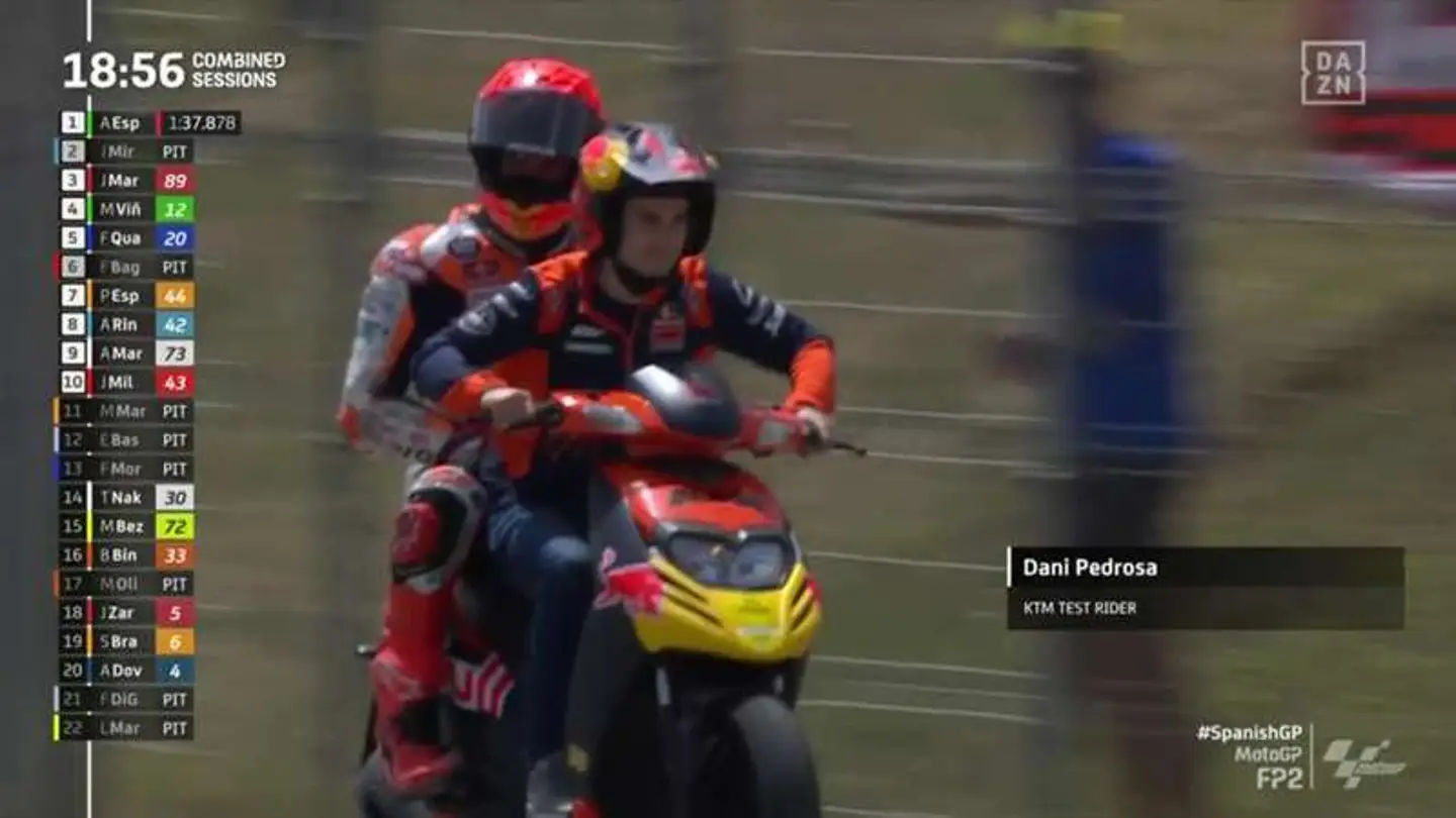 Pedrosa 'rescata' a Márquez Pedrosa 'rescata' a Márquez
