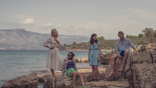 Una bucólica imagen de 'Conversaciones entre amigos' Una bucólica imagen de 'Conversaciones entre amigos'