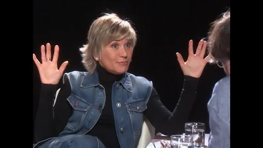 Julia Otero habla sobre su futuro tras superar el cáncer: "Me esperan cinco años analizando si alguna célula del tumor primario está viajando hasta otro órgano" Julia Otero habla sobre su futuro tras superar el cáncer: "Me esperan cinco años analizando si alguna célula del tumor primario está viajando hasta otro órgano"