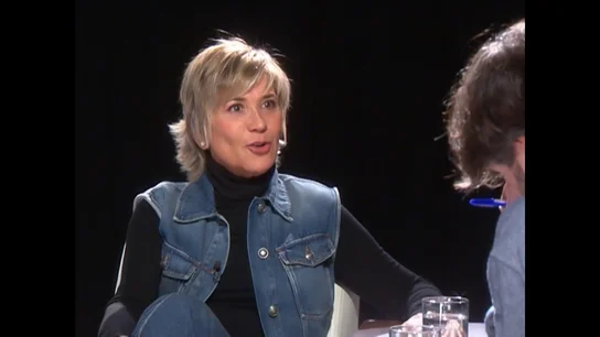 ¿Cómo habría reaccionado Julia Otero ante una broma como la de Chris Rock en los Oscar sobre su alopecia por el cáncer? "Manolo, no te muevas"