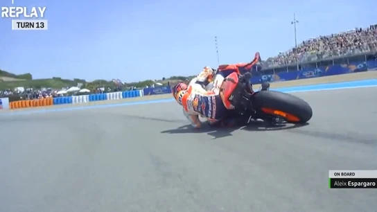 Brutal salvada de Marc Márquez Brutal salvada de Marc Márquez