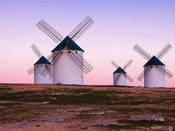 Los molinos de Castilla-La Mancha en Campo de Criptana (Ciudad Real)  Los molinos de Castilla-La Mancha en Campo de Criptana (Ciudad Real)