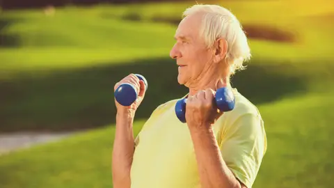 Hombre mayor Hombre mayor