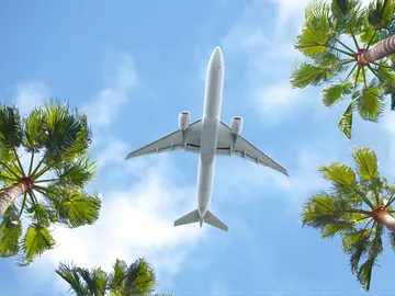 volar en avión en verano volar en avión en verano
