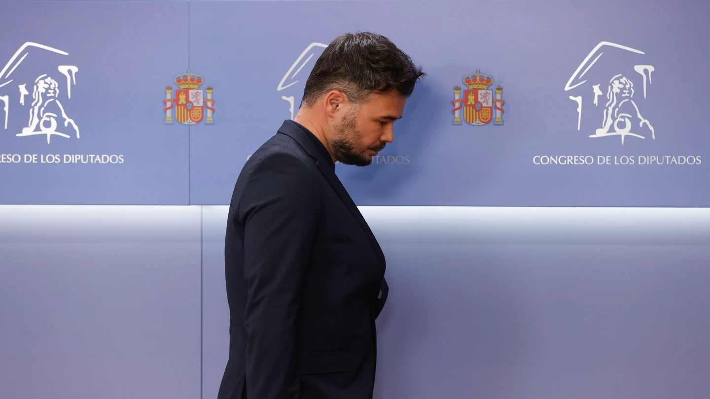 El portavoz de ERC, Gabriel Rufián en rueda de prensa ofrecida este martes en el Congreso. El portavoz de ERC, Gabriel Rufián en rueda de prensa ofrecida este martes en el Congreso.