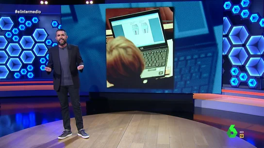 De cortarse las uñas en el escaño a comprar ropa interior online: Dani Mateo repasa las mayores pilladas de los políticos De cortarse las uñas en el escaño a comprar ropa interior online: Dani Mateo repasa las mayores pilladas de los políticos