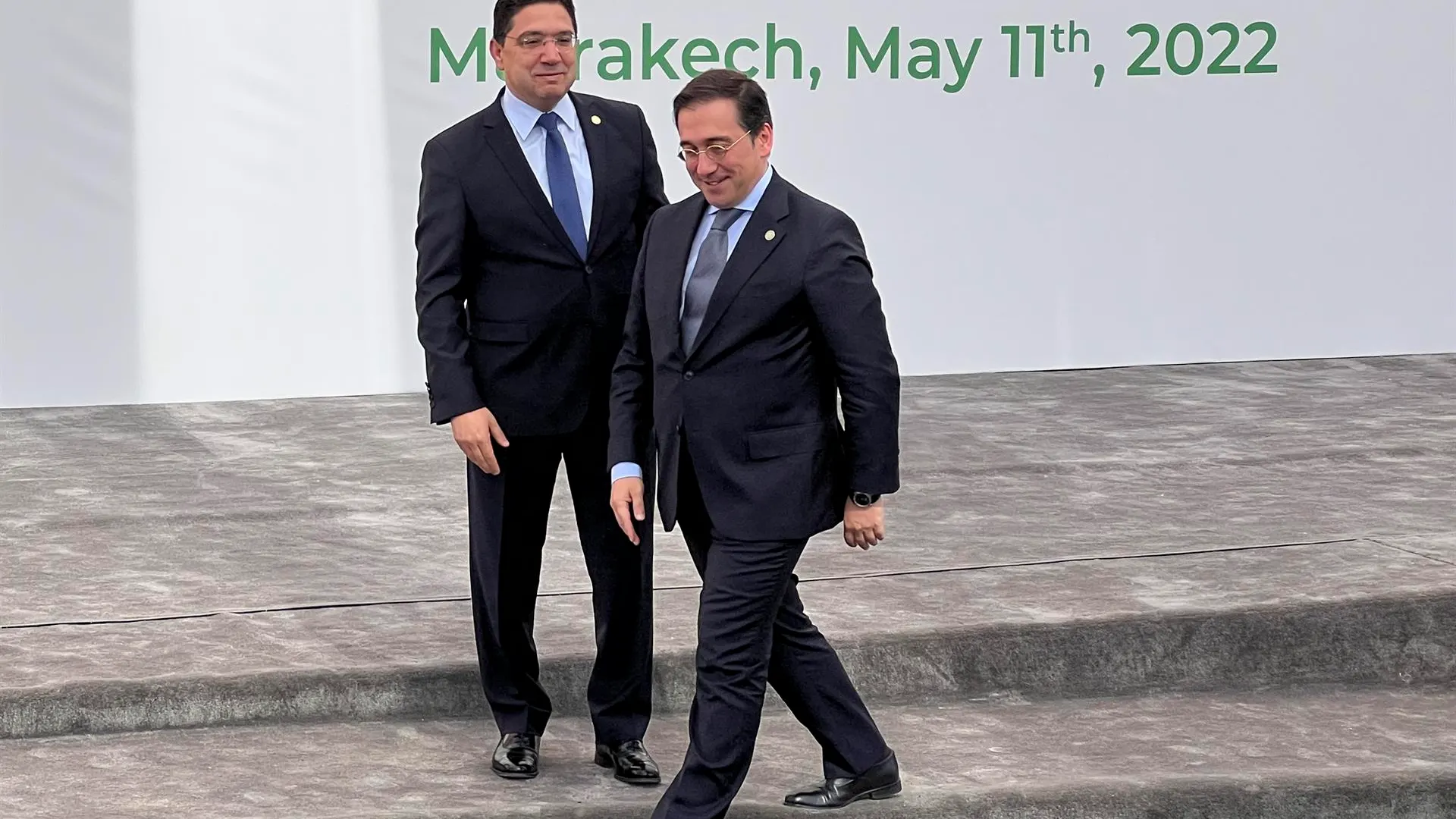 El ministro de Exteriores de España, José Manuel Albares, junto a su homólogo marroquí, Naser Burita.