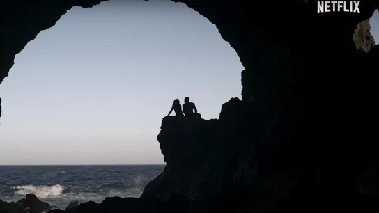Dos personajes de 'Bienvenidos a Edén', en la Cueva de los Verdes Dos personajes de 'Bienvenidos a Edén', en la Cueva de los Verdes