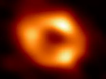Captan la primera imagen que demuestra la existencia de Sagitario A*, el agujero negro en el centro de nuestra galaxia