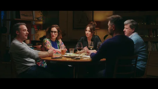 Así es la forma de vivir el barrio de Daniel Guzmán y Gabriel Rufián que suena "a chino mandarín" a Cayetano Martínez de Irujo Así es la forma de vivir el barrio de Daniel Guzmán y Gabriel Rufián que suena "a chino mandarín" a Cayetano Martínez de Irujo