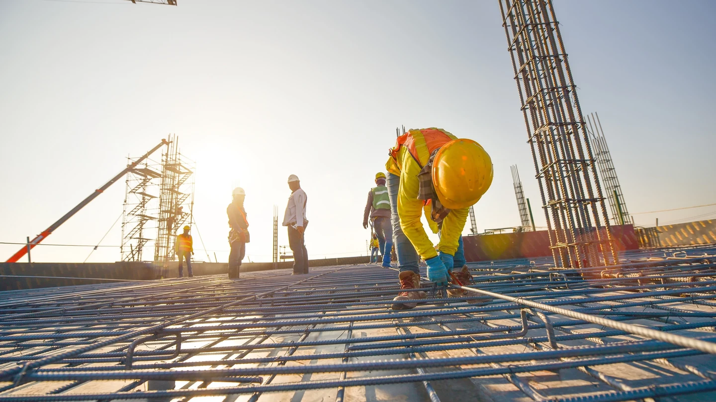 Empresarios y trabajadores de la construcción acuerdan el primer plan de pensiones colectivo Empresarios y trabajadores de la construcción acuerdan el primer plan de pensiones colectivo
