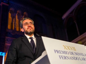 Máximo Huerta gana el Premio Fernando Lara por su novela 'Adiós, pequeño'