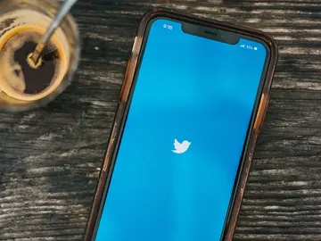 Twitter Twitter