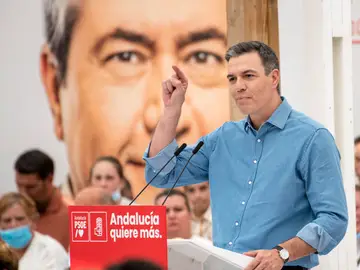El presidente del Gobierno, Pedro Sánchez, interviene durante un acto