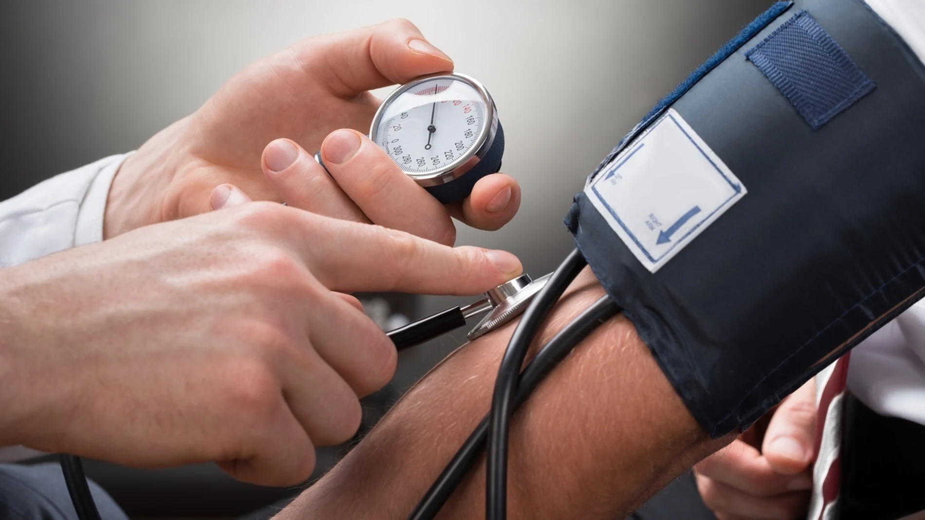 Olvídate de mitos: así puedes (de verdad) cuidar y controlar tu hipertensión