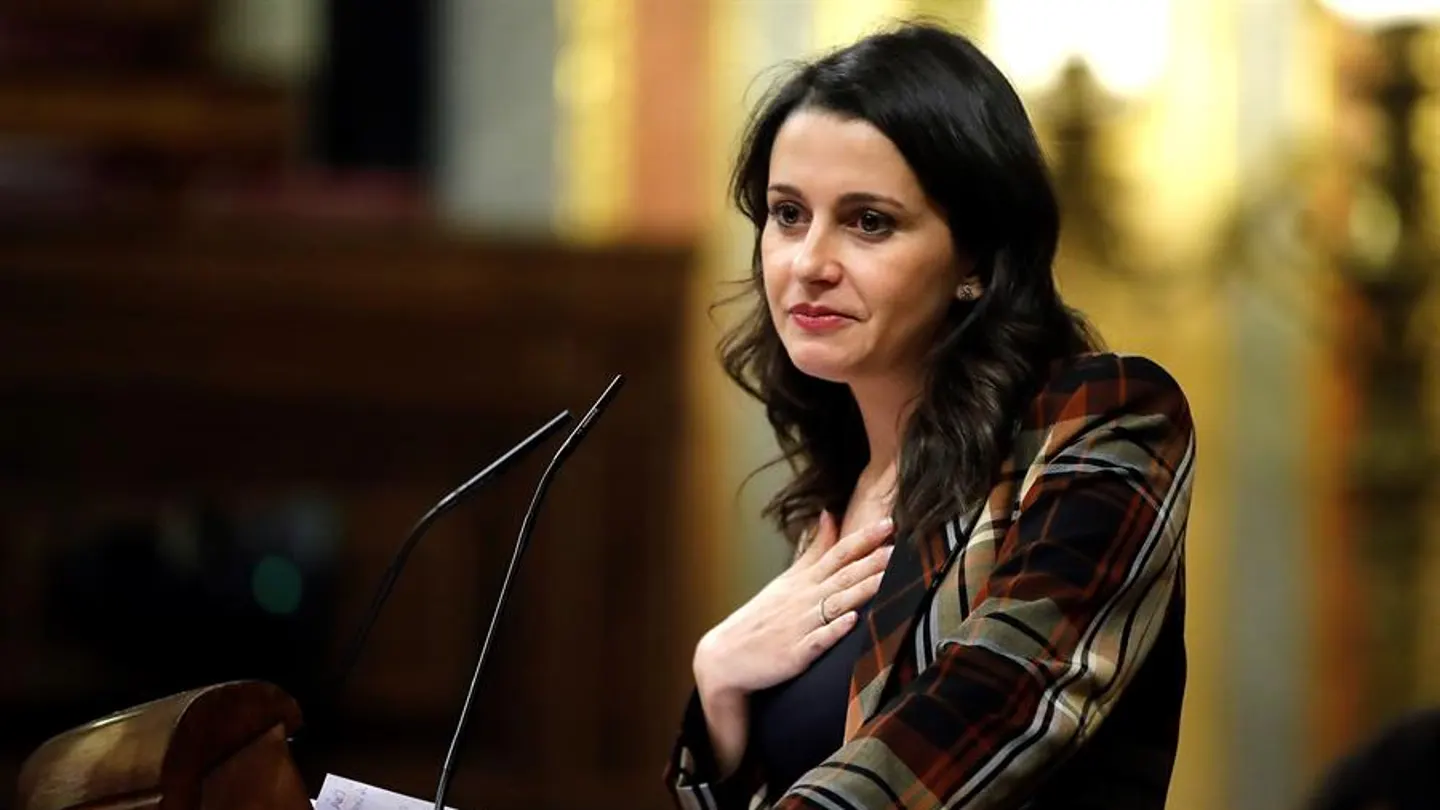 La líder de Ciudadanos, Inés Arrimadas, durante su intervención ante el pleno del Congreso de los Diputados. La líder de Ciudadanos, Inés Arrimadas, durante su intervención ante el pleno del Congreso de los Diputados.