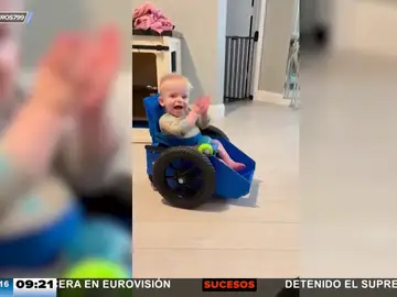 Niño silla de ruedas