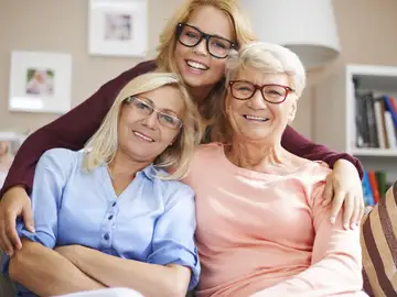 Abuela, hija y madre Abuela, hija y madre