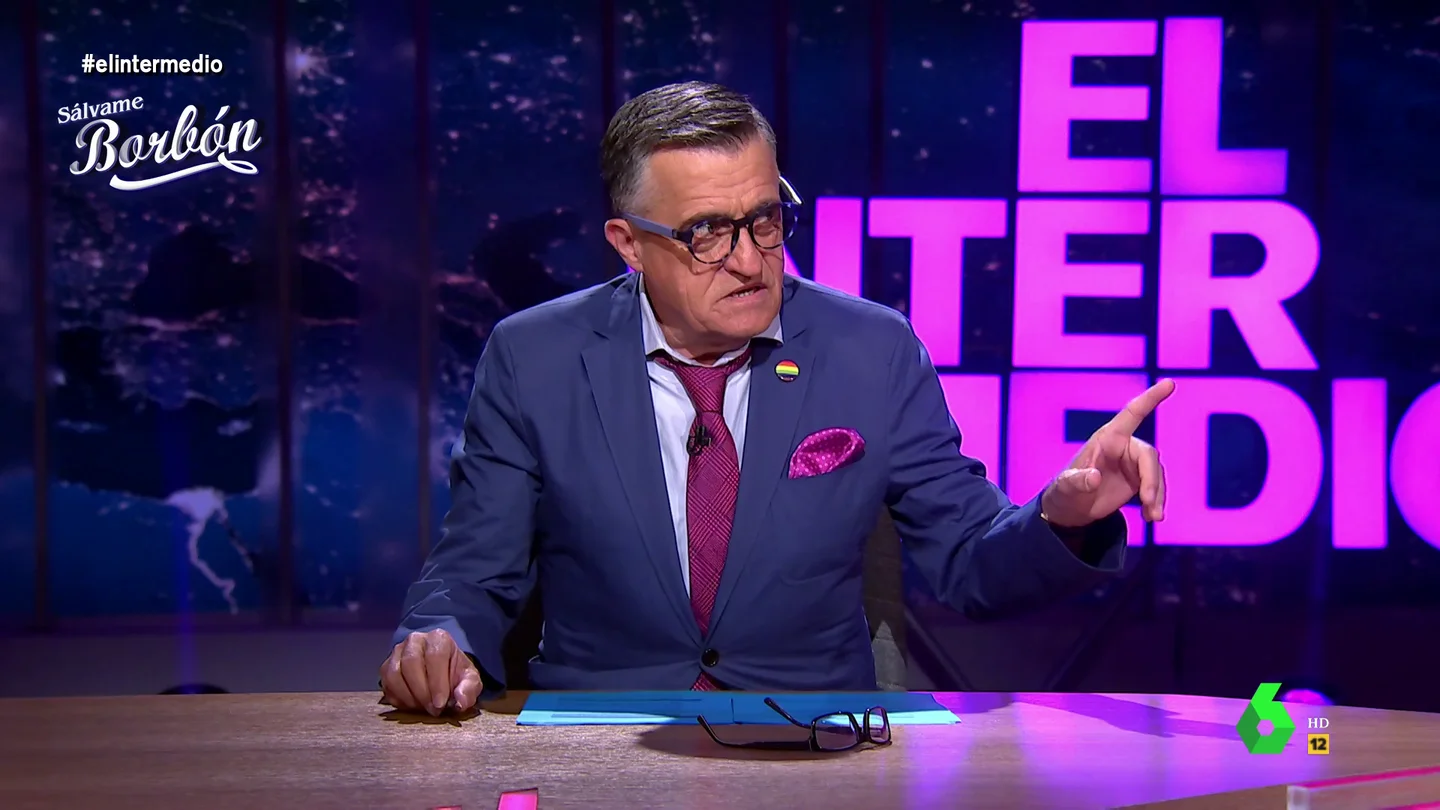 La "exclusiva" de 'Wyo Javier' sobre el regreso de Juan Carlos I en 'Sálvame Borbón': "No dormirá en la calle" La "exclusiva" de 'Wyo Javier' sobre el regreso de Juan Carlos I en 'Sálvame Borbón': "No dormirá en la calle"