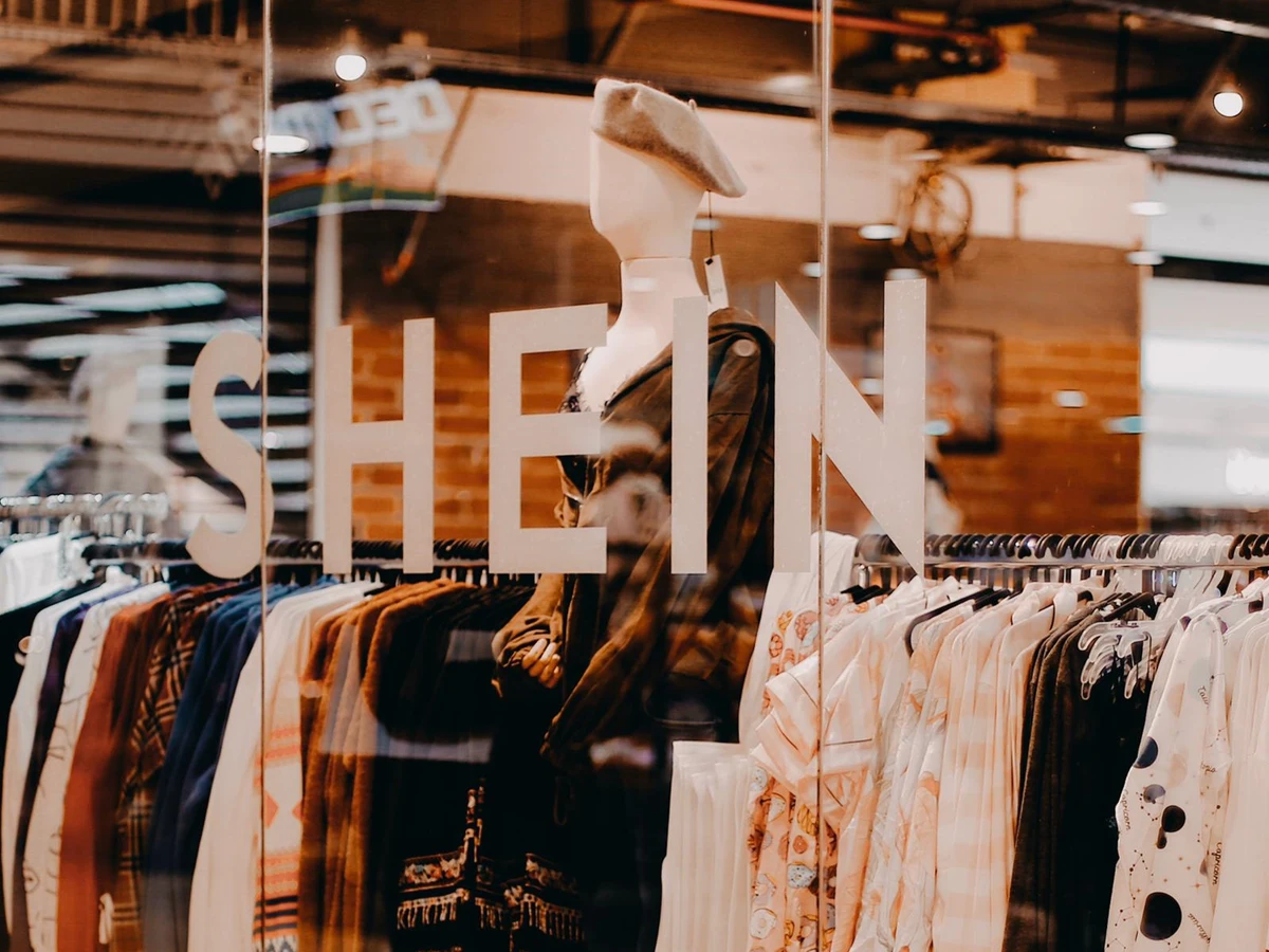 Prehistórico escribir Aprendiz Shein abre su primera tienda en España: cuatro días de 'fast fashion' en  Madrid