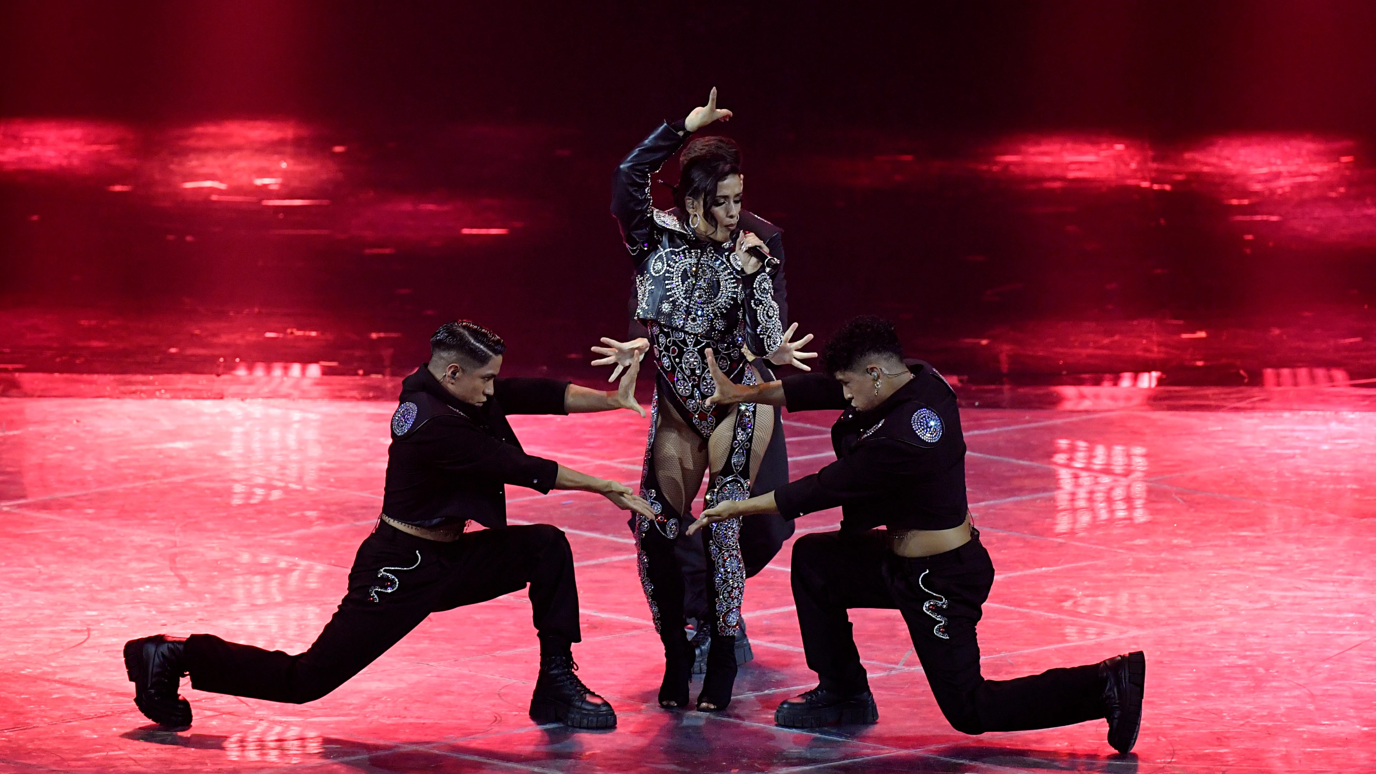 Chanel, durante la final de Eurovisión 2022